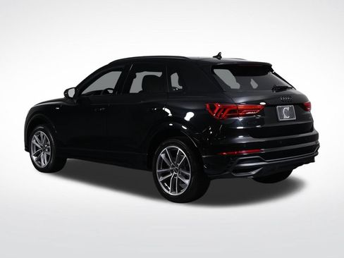 Certified 2025 Audi Q3 2.0T Premium w/ Convenience Package AWD/4WD image 3