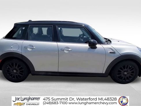 Used 2016 MINI Cooper 4-Door Hardtop FWD image 10