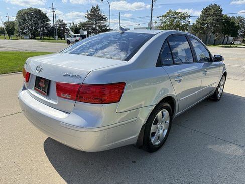 Used 2010 Hyundai Sonata GLS image 5
