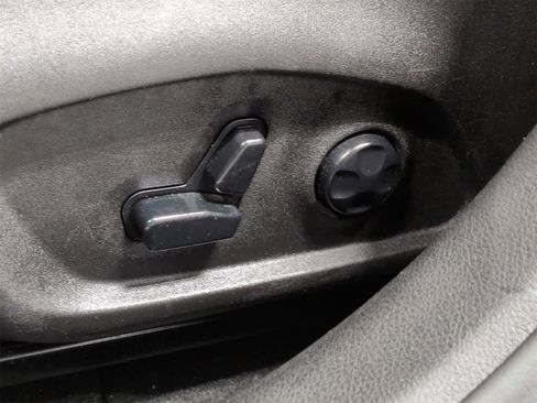 Used 2019 Jeep Renegade Limited w/ Trailer Tow Group image 17