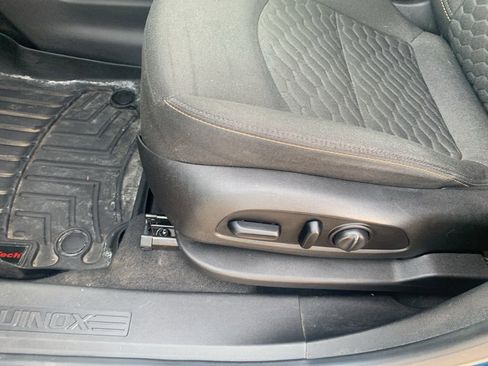 Used 2019 Chevrolet Equinox LT AWD/4WD image 10