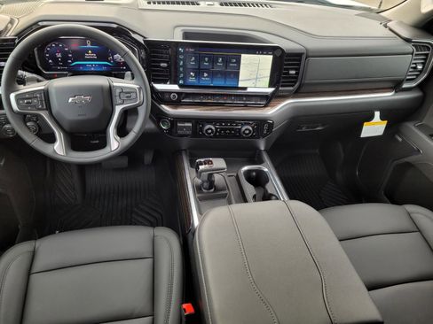 New 2026 Chevrolet Silverado 1500 RST w/ Dark Appearance Package image 9