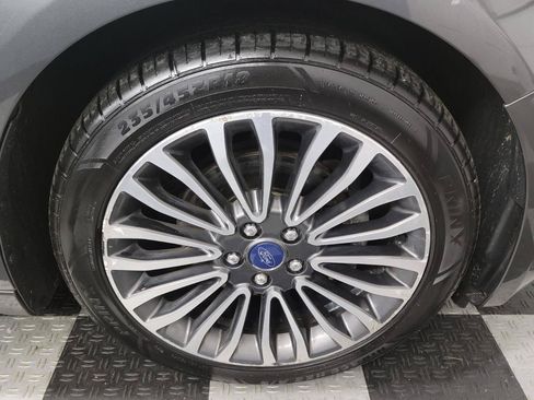 Used 2018 Ford Fusion Titanium AWD/4WD image 30