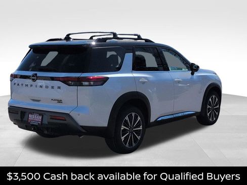 New 2026 Nissan Pathfinder Platinum image 3
