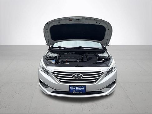 Used 2016 Hyundai Sonata SE FWD image 3