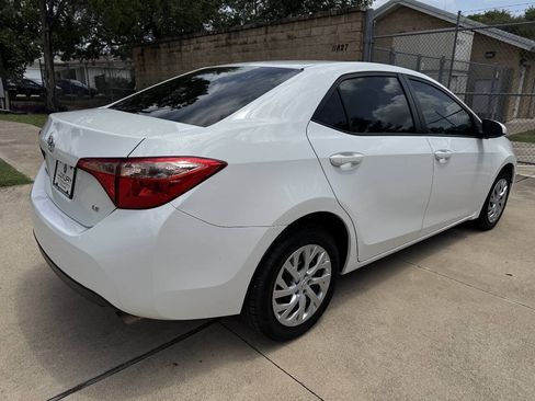 Used 2019 Toyota Corolla LE FWD image 11