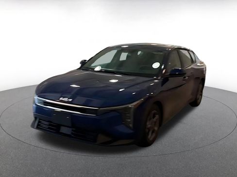 Used 2025 Kia K4 LXS image 4