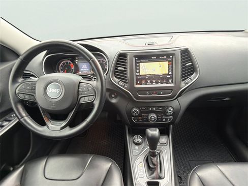 Used 2021 Jeep Cherokee Trailhawk w/ Sun, Sound & Nav Group image 11