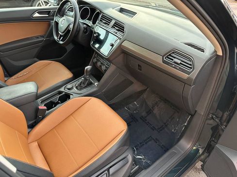 Used 2018 Volkswagen Tiguan SE w/ 18" Alloy Wheels Package AWD/4WD image 27