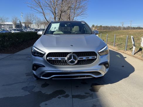 New 2026 Mercedes-Benz GLA 250 image 3