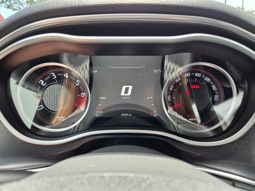 Used 2018 Dodge Challenger SRT RWD image 28