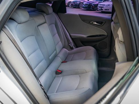 Used 2018 Chevrolet Malibu LS FWD image 10