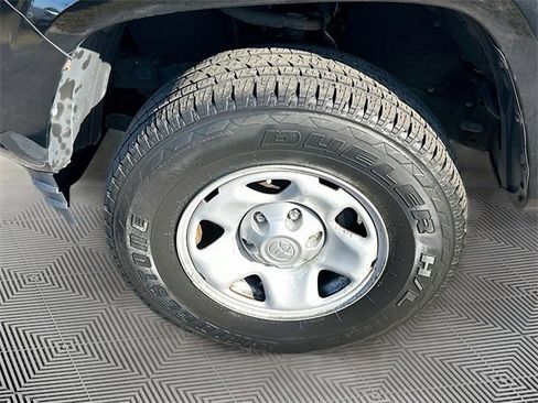 Used 2016 Toyota Tacoma SR image 28