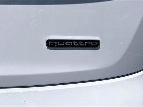 Used 2024 Audi Q5 2.0T Premium Plus AWD/4WD image 9