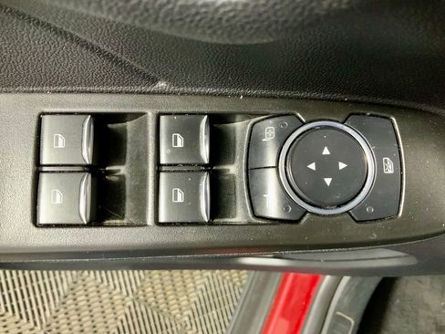 Used 2021 Ford Escape SE w/ SE Sport Appearance Package AWD/4WD image 22
