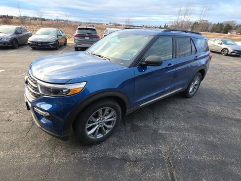 Used 2020 Ford Explorer XLT w/ Equipment Group 202A image 1