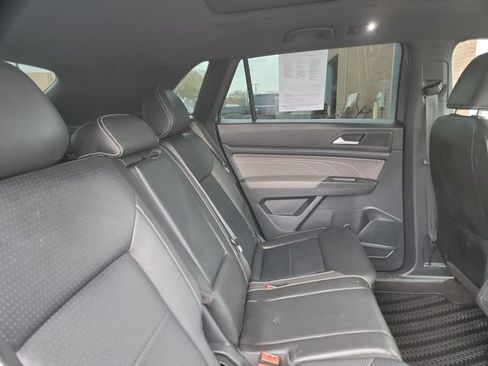 Used 2022 Volkswagen Atlas Cross Sport SEL R-Line image 26