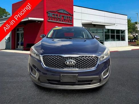 Used 2016 Kia Sorento FWD w/ LX Convenience Package image 8