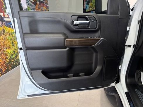 Used 2022 Chevrolet Silverado 2500 LT w/ All Star Edition AWD/4WD image 16