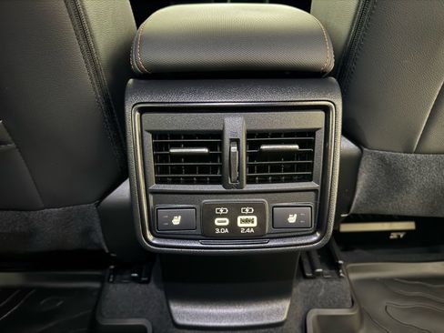 Used 2025 Subaru Forester Touring w/ Touring Package AWD/4WD image 27
