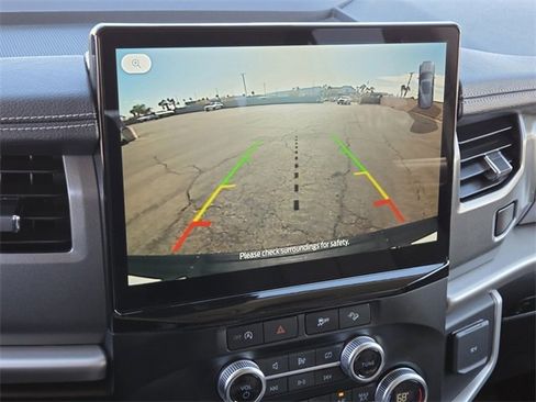 Used 2024 Ford Expedition Max XLT image 25
