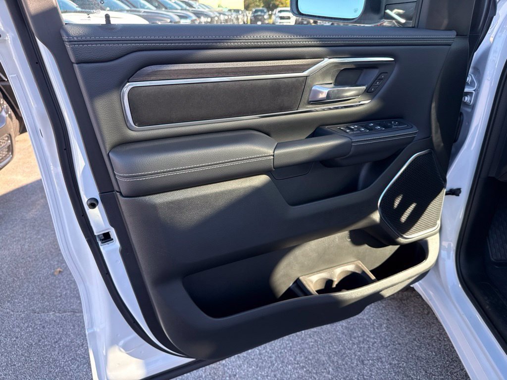 New 2027 RAM 1500 Laramie AWD/4WD image 18