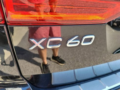 Used 2019 Volvo XC60 T5 Inscription w/ Protection Package Premier image 10