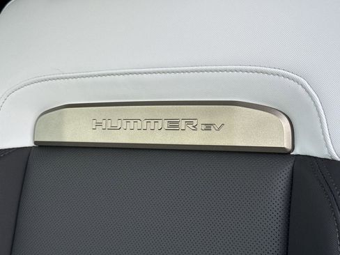 New 2025 GMC Hummer EV 2X image 19