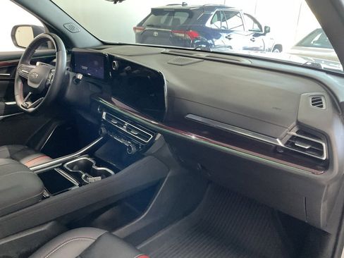 Used 2024 Chevrolet Traverse RS w/ LPO, Floor Liner Package image 17