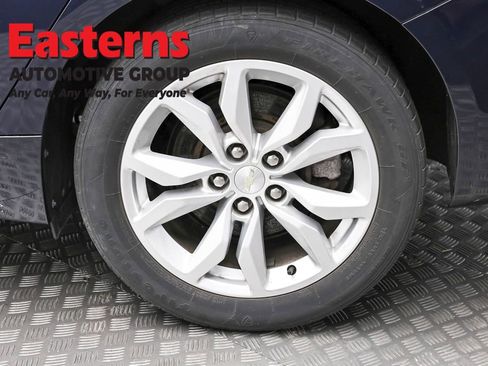 Used 2018 Chevrolet Impala LT w/ LT Leather Package image 8