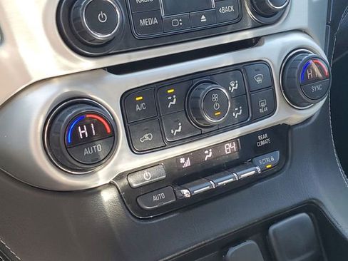 Certified 2019 GMC Yukon SLE w/ SLE Value Package AWD/4WD image 20