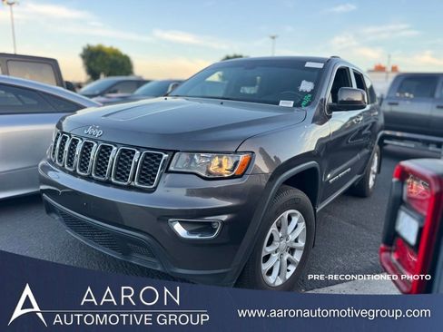 Used 2021 Jeep Grand Cherokee Laredo RWD image 1
