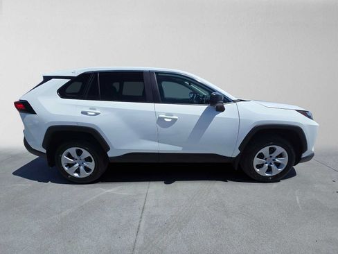 Used 2025 Toyota RAV4 LE AWD/4WD image 2