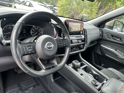 Used 2023 Nissan Pathfinder SV AWD/4WD image 20
