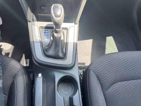 Used 2020 Hyundai Elantra SEL w/ Cargo Package (C1) FWD image 14