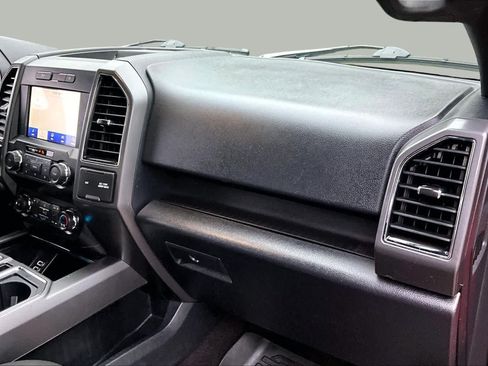 Used 2020 Ford F150 XLT w/ Equipment Group 302A Luxury AWD/4WD image 17