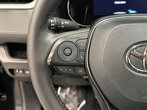 Used 2024 Toyota RAV4 XLE Premium image 19