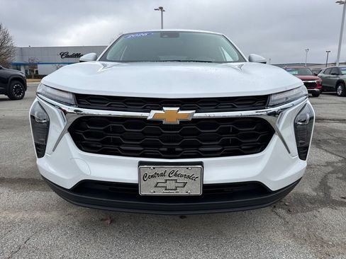 New 2026 Chevrolet Trax LS w/ LS Convenience Package image 9