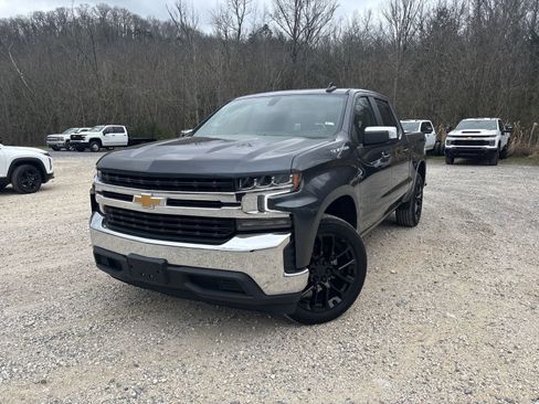 Used 2022 Chevrolet Silverado 1500 LT RWD image 12