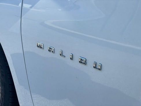 Used 2017 Chevrolet Malibu Premier w/ Premier Sun and Wheel Package image 28