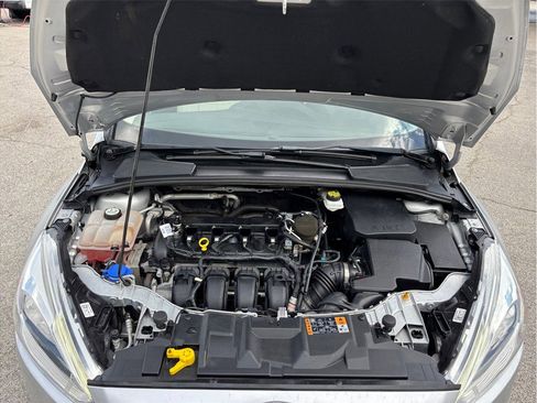 Used 2018 Ford Focus Titanium w/ Titanium Technology Package FWD image 50