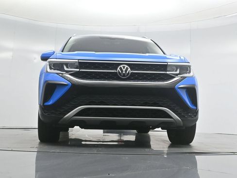 Used 2022 Volkswagen Taos SEL w/ Panoramic Sunroof Package image 46