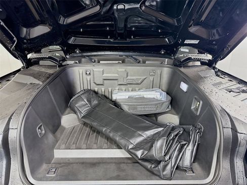 New 2025 GMC Hummer EV 2X image 24