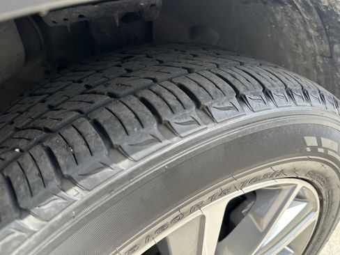 Used 2019 Hyundai Santa Fe Limited FWD image 29