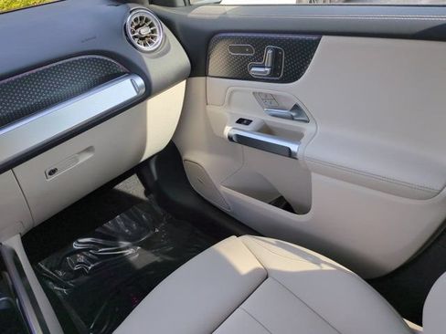 Certified 2026 Mercedes-Benz GLB 250 image 17