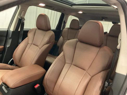 Used 2024 Subaru Ascent Touring AWD/4WD image 10