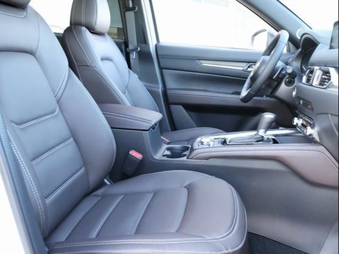 New 2025 MAZDA CX-5 Signature image 10