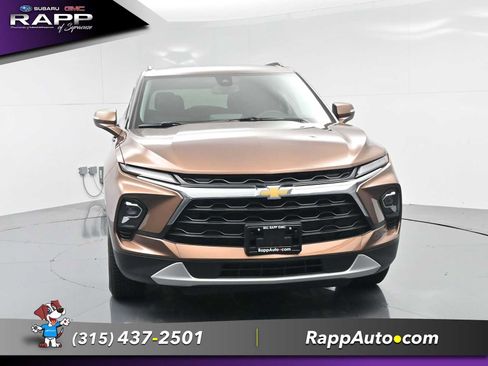 Used 2023 Chevrolet Blazer LT AWD/4WD image 3