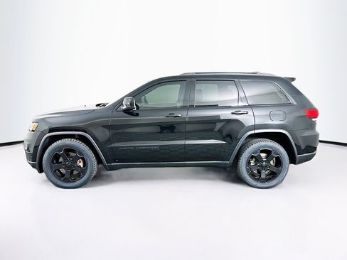 Used 2021 Jeep Grand Cherokee Freedom Edition RWD image 4