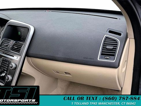 Used 2016 Volvo XC60 T5 Premier image 17